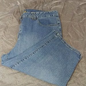 St. John's Bay 24W Jean Capris